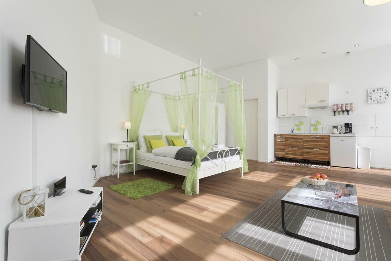 Studio Apartment Niemetzstr 51 Berlin Dış mekan fotoğraf